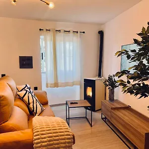 https://cueva-luxe-las-calcetas.es-andalucia.com